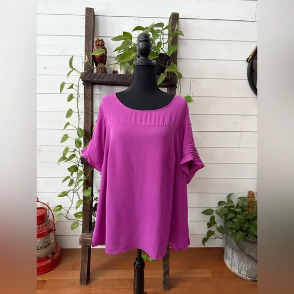 Avenue Vibrant Magenta Blouse - Picture 5 of 17